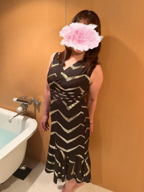 ���q��