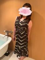 ���q��
